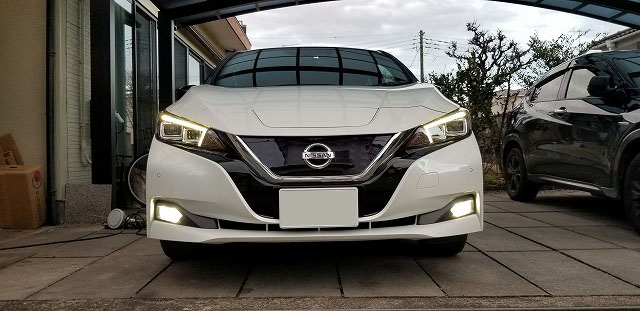 日産リーフ】フロントフォグをオートライトと連動させるよう変更する方法